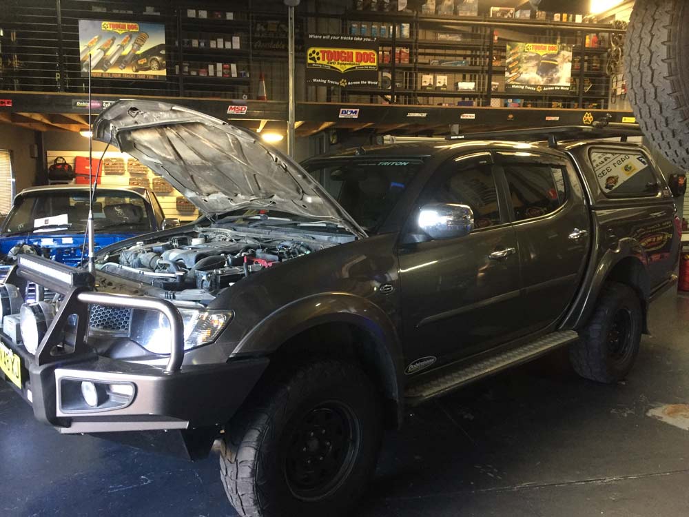 4WD Open Hood — Mechanical Workshop in Bellambi, NSW